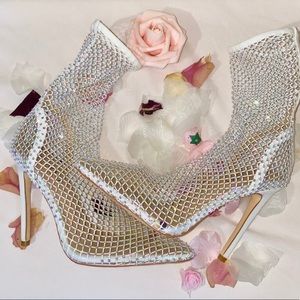 🤍 NEW white ankle boots/ heels 🤍